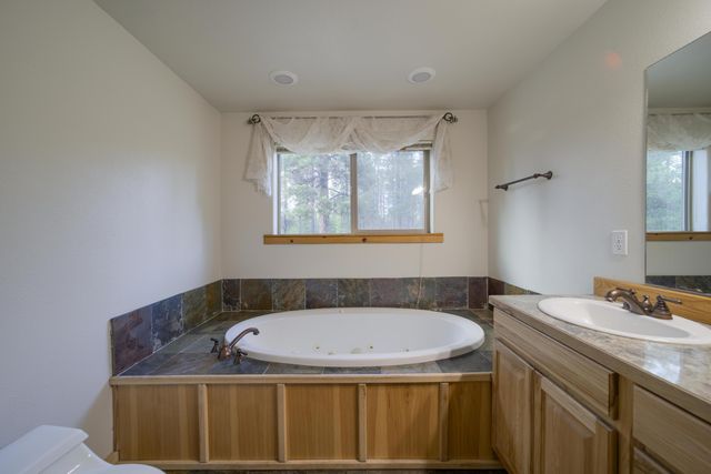 327 Chapman Street, Gilchrist, OR 97737