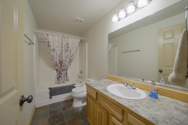 327 Chapman Street, Gilchrist, OR 97737
