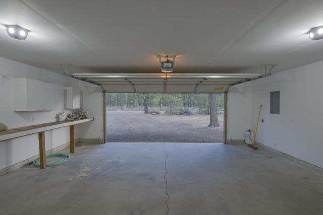 327 Chapman Street, Gilchrist, OR 97737