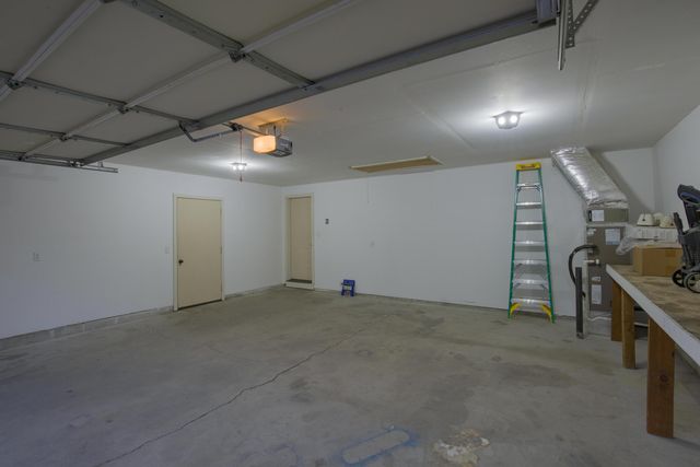 327 Chapman Street, Gilchrist, OR 97737