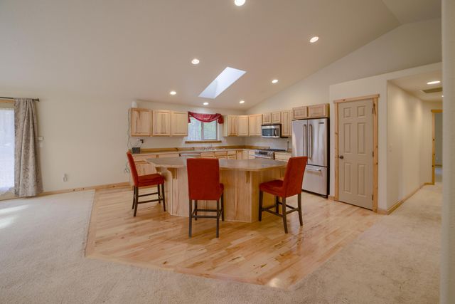 327 Chapman Street, Gilchrist, OR 97737