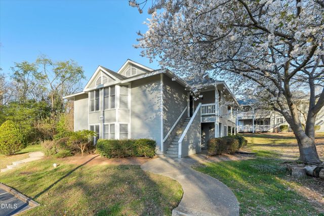 2811 Edridge Court 202, Raleigh, NC 27612