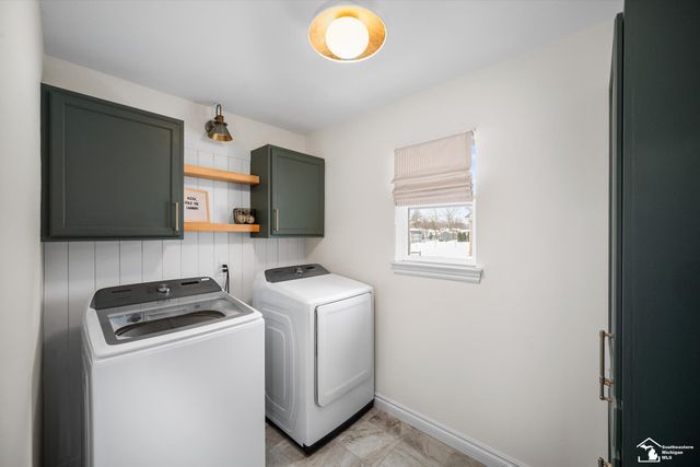 22337 Steppe Lane, Brownstown Twp, MI 48193