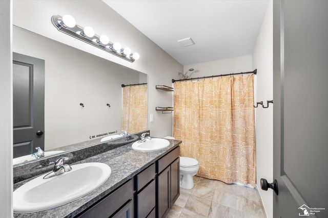 22337 Steppe Lane, Brownstown Twp, MI 48193