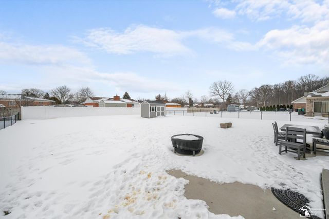 22337 Steppe Lane, Brownstown Twp, MI 48193