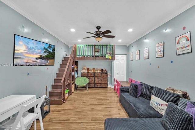 5080 SW 34th Terrace, Hollywood, FL 33312