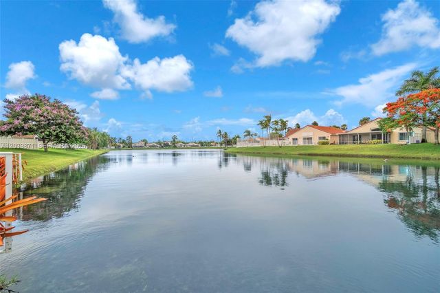 5080 SW 34th Terrace, Hollywood, FL 33312