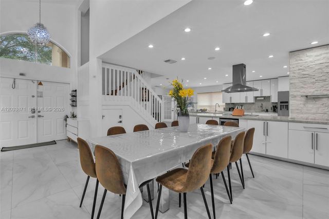 5080 SW 34th Terrace, Hollywood, FL 33312