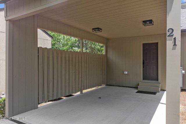 21 Lake Pinehurst Villas Road, Pinehurst, NC 28374