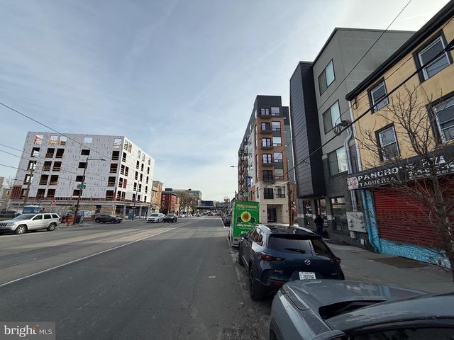 152 W GIRARD AVE, Philadelphia, PA 19123