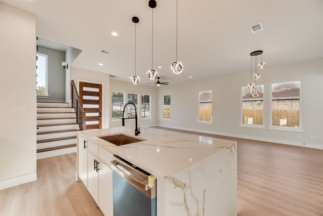 2507 Fatima Avenue, Dallas, TX 75241