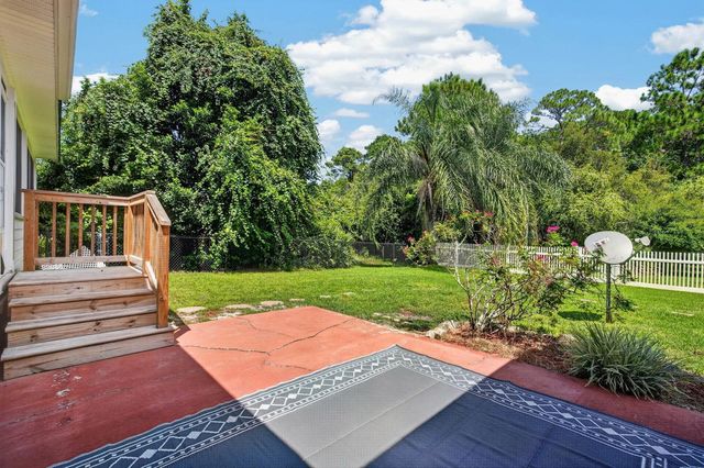6888 Cypress Point Dr, St Augustine, FL 32086