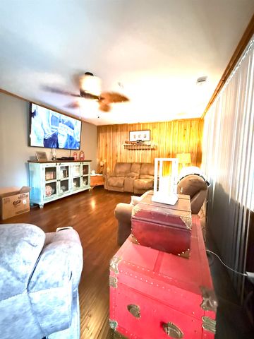 127 HARVEY NEWMAN RD, Gates, TN 38037