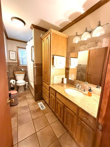 127 HARVEY NEWMAN RD, Gates, TN 38037