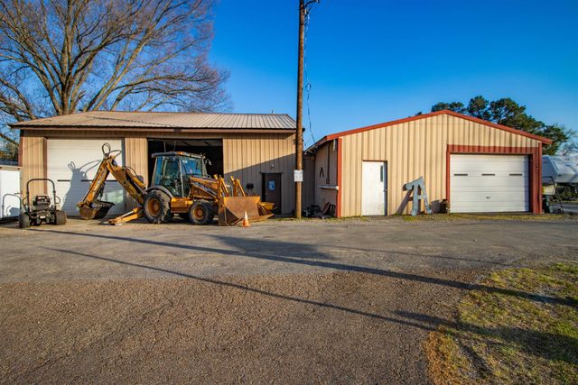 127 HARVEY NEWMAN RD, Gates, TN 38037