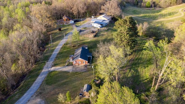 127 HARVEY NEWMAN RD, Gates, TN 38037