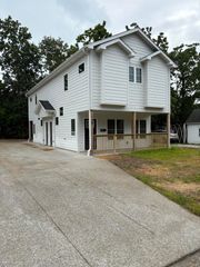 708 N WILLIAM ST 100, Columbia, MO 65201