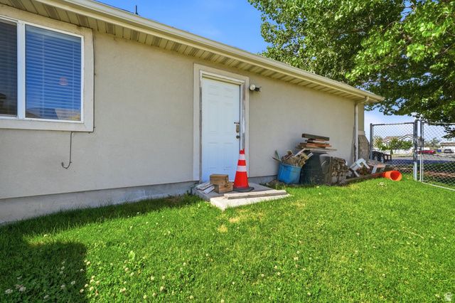 1971 W FLOISAND CIR, Salt Lake City, UT 84116