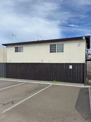 1161 13th St, Imperial Beach, CA 91932