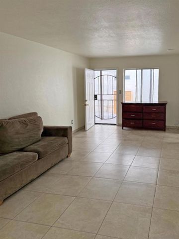 1161 13th St, Imperial Beach, CA 91932