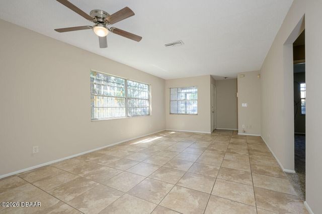 927 E Millard Court, Daytona Beach, FL 32117