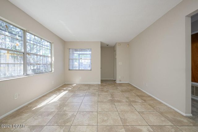 927 E Millard Court, Daytona Beach, FL 32117