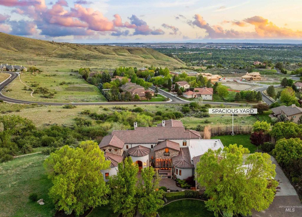 473 N Strata Via Way, Boise, ID 83712