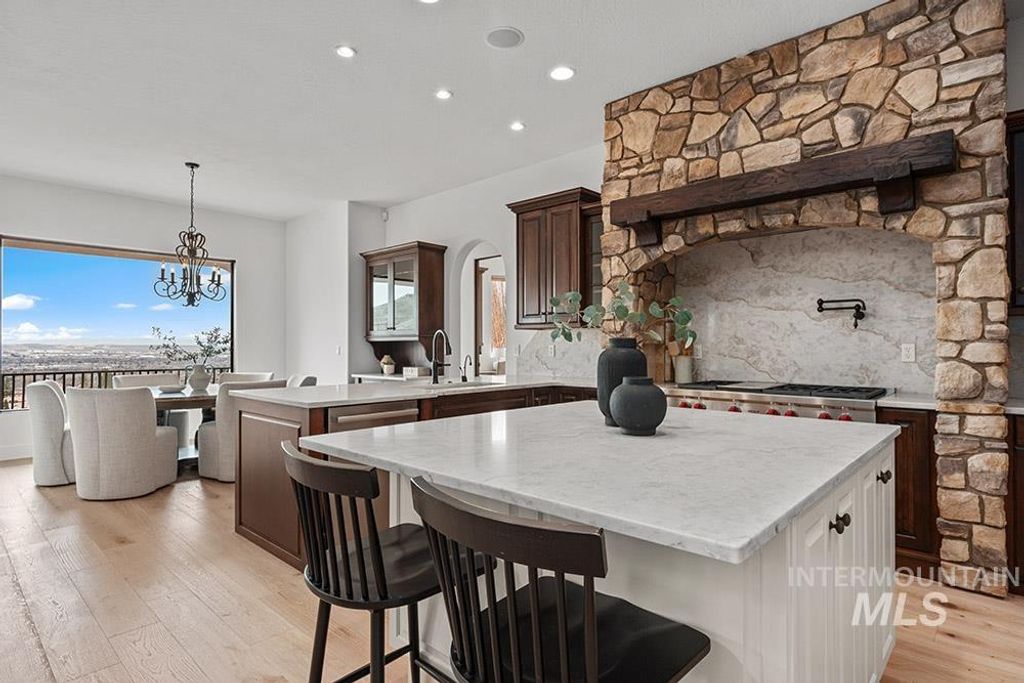 473 N Strata Via Way, Boise, ID 83712 photo 11