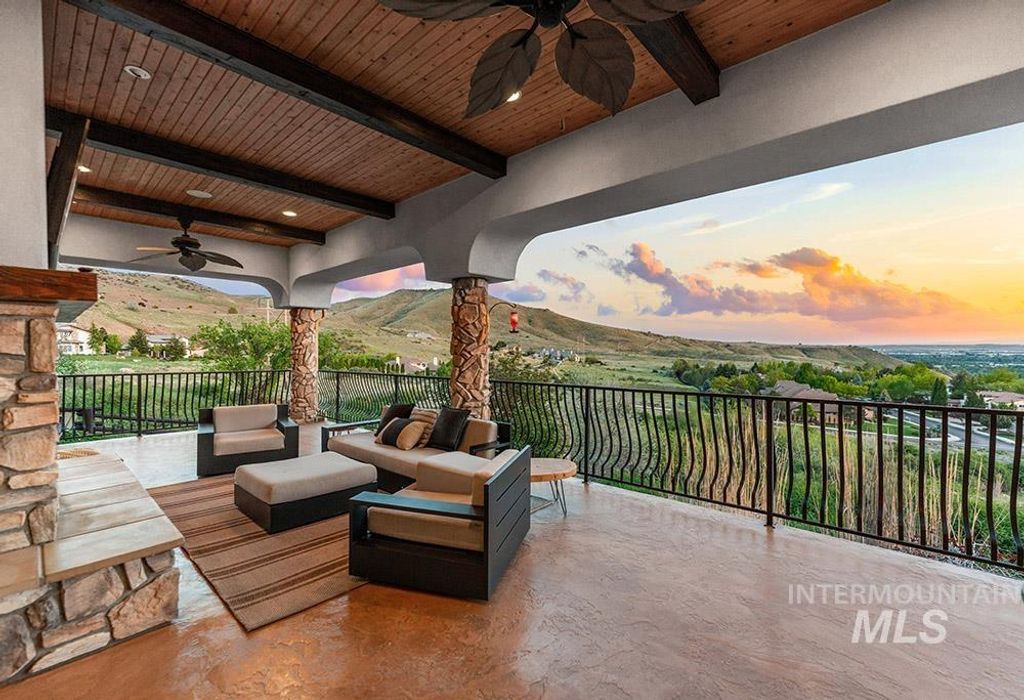 473 N Strata Via Way, Boise, ID 83712 photo 4