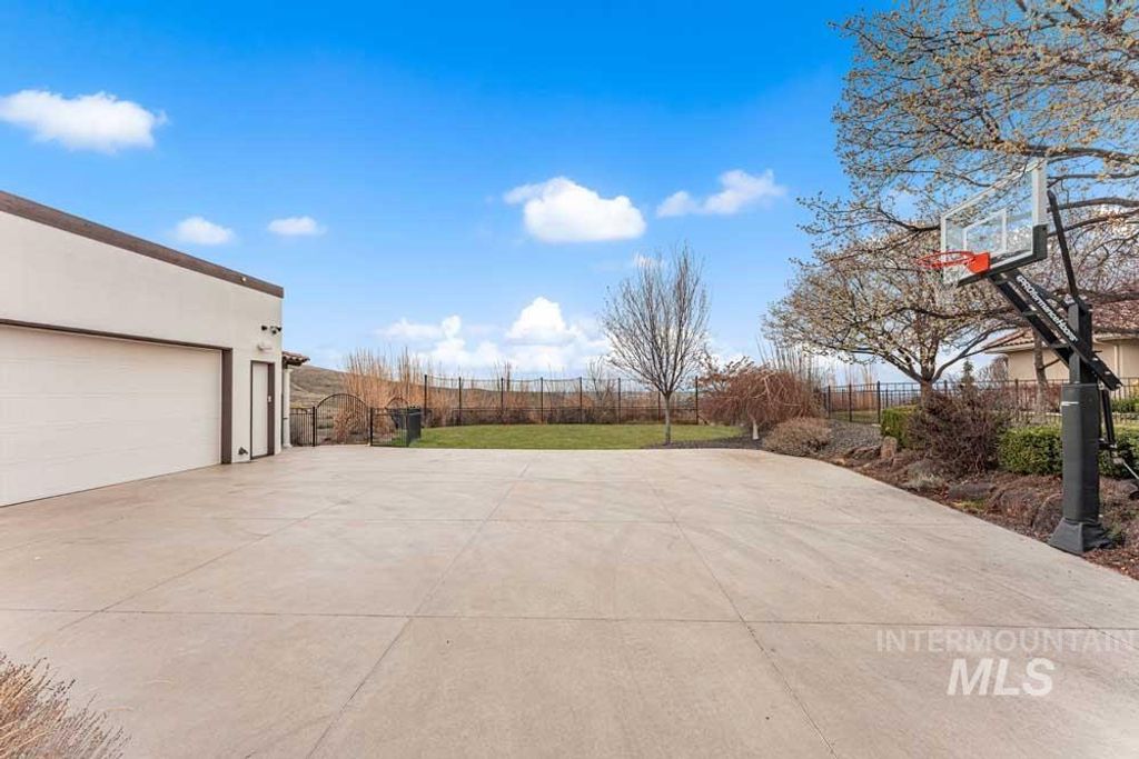 473 N Strata Via Way, Boise, ID 83712 photo 35
