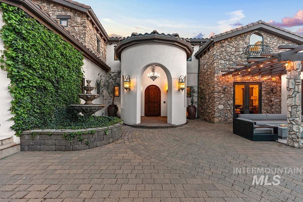 473 N Strata Via Way, Boise, ID 83712 photo 5