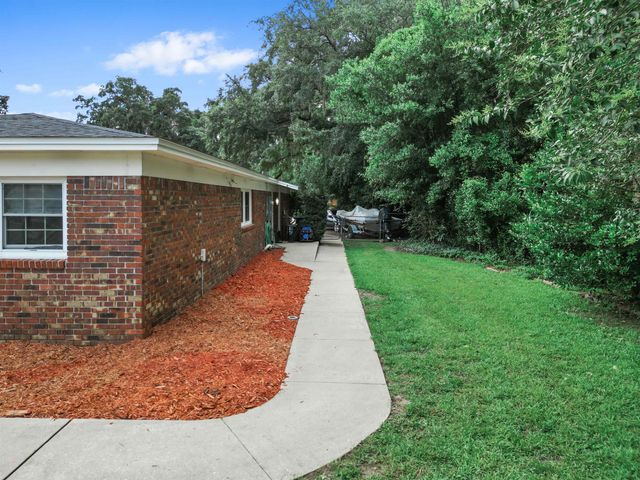 2025 Shadey Oaks Drive, Tallahassee, FL 32303