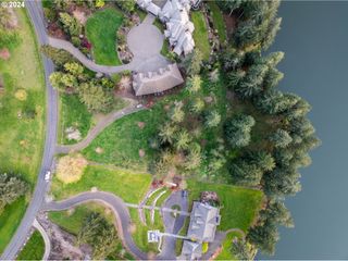 20377 S Shore Vista Dr, Oregon City, OR 97045