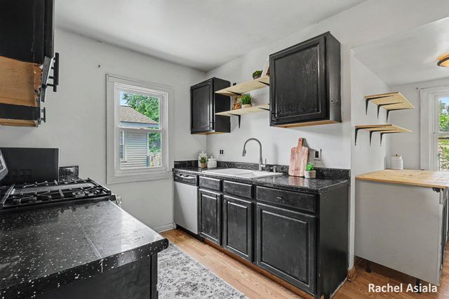 143 Murray Street SE, Kentwood, MI 49548