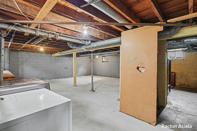 143 Murray Street SE, Kentwood, MI 49548