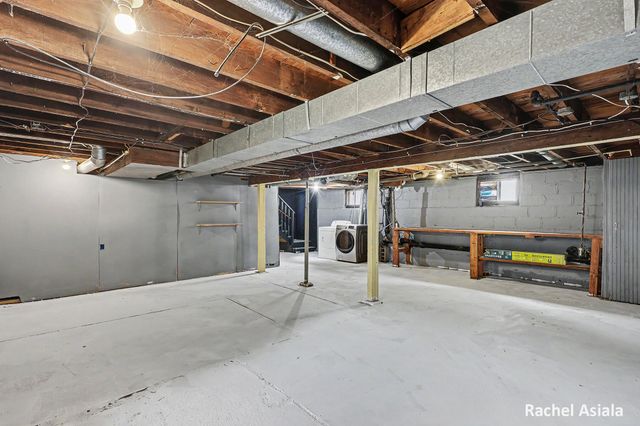 143 Murray Street SE, Kentwood, MI 49548
