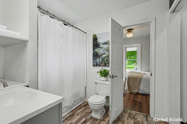 143 Murray Street SE, Kentwood, MI 49548
