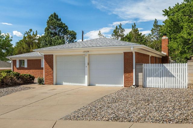 12329 Princess Jeanne Avenue NE, Albuquerque, NM 87112