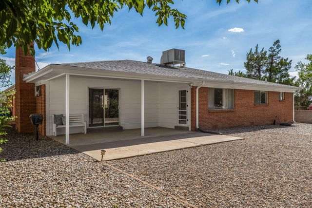 12329 Princess Jeanne Avenue NE, Albuquerque, NM 87112