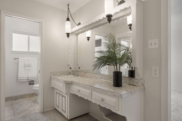 12329 Princess Jeanne Avenue NE, Albuquerque, NM 87112