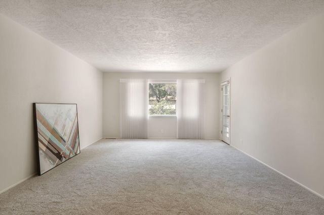 12329 Princess Jeanne Avenue NE, Albuquerque, NM 87112