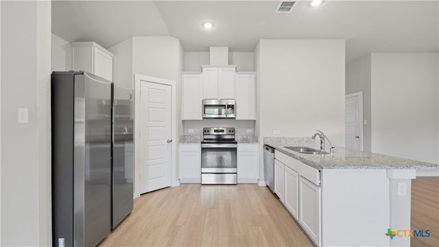 1958 Reserve Way, New Braunfels, TX 78130