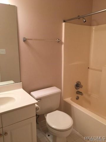 107 Glen Meadow Court, Prattville, AL 36066