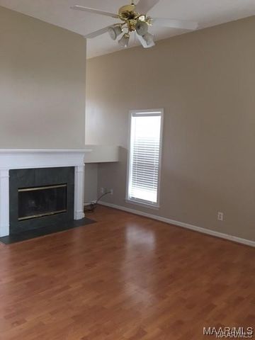 107 Glen Meadow Court, Prattville, AL 36066