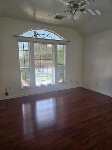 3818 Ridge Canyon Road, Baytown, TX 77521