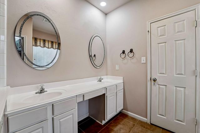 3818 Ridge Canyon Road, Baytown, TX 77521