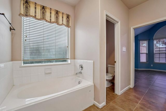3818 Ridge Canyon Road, Baytown, TX 77521