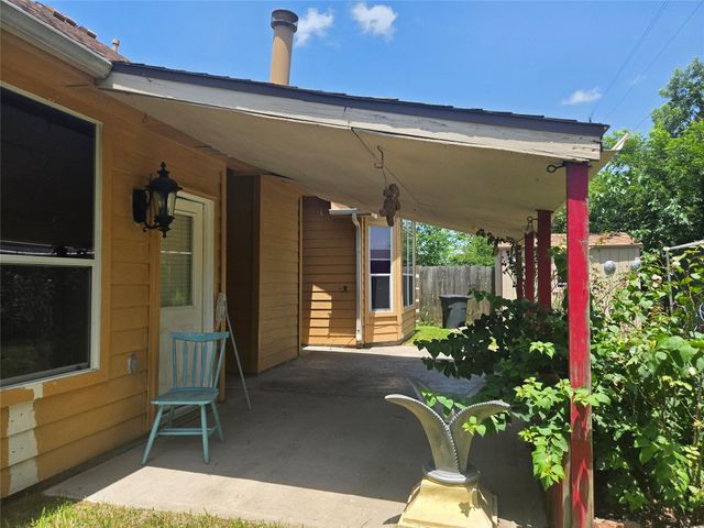 3818 Ridge Canyon Road, Baytown, TX 77521