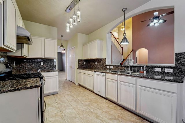 3818 Ridge Canyon Road, Baytown, TX 77521