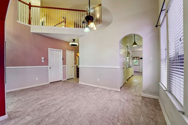 3818 Ridge Canyon Road, Baytown, TX 77521